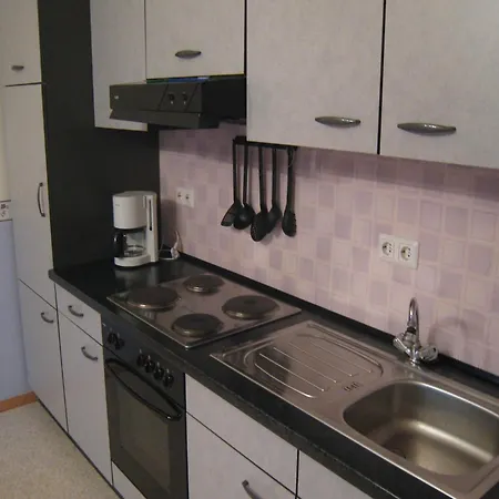 In Morbach Near Lift, Cleaning Included Daire *